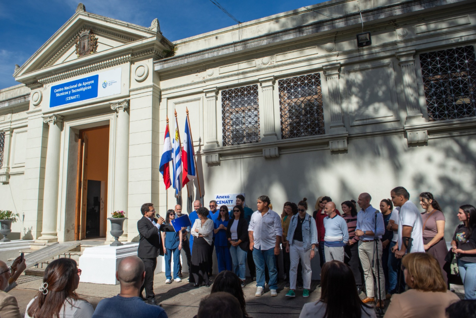 Unos 50 estudiantes inician formación en tecnología asistiva, en dos nuevas carreras de UTU