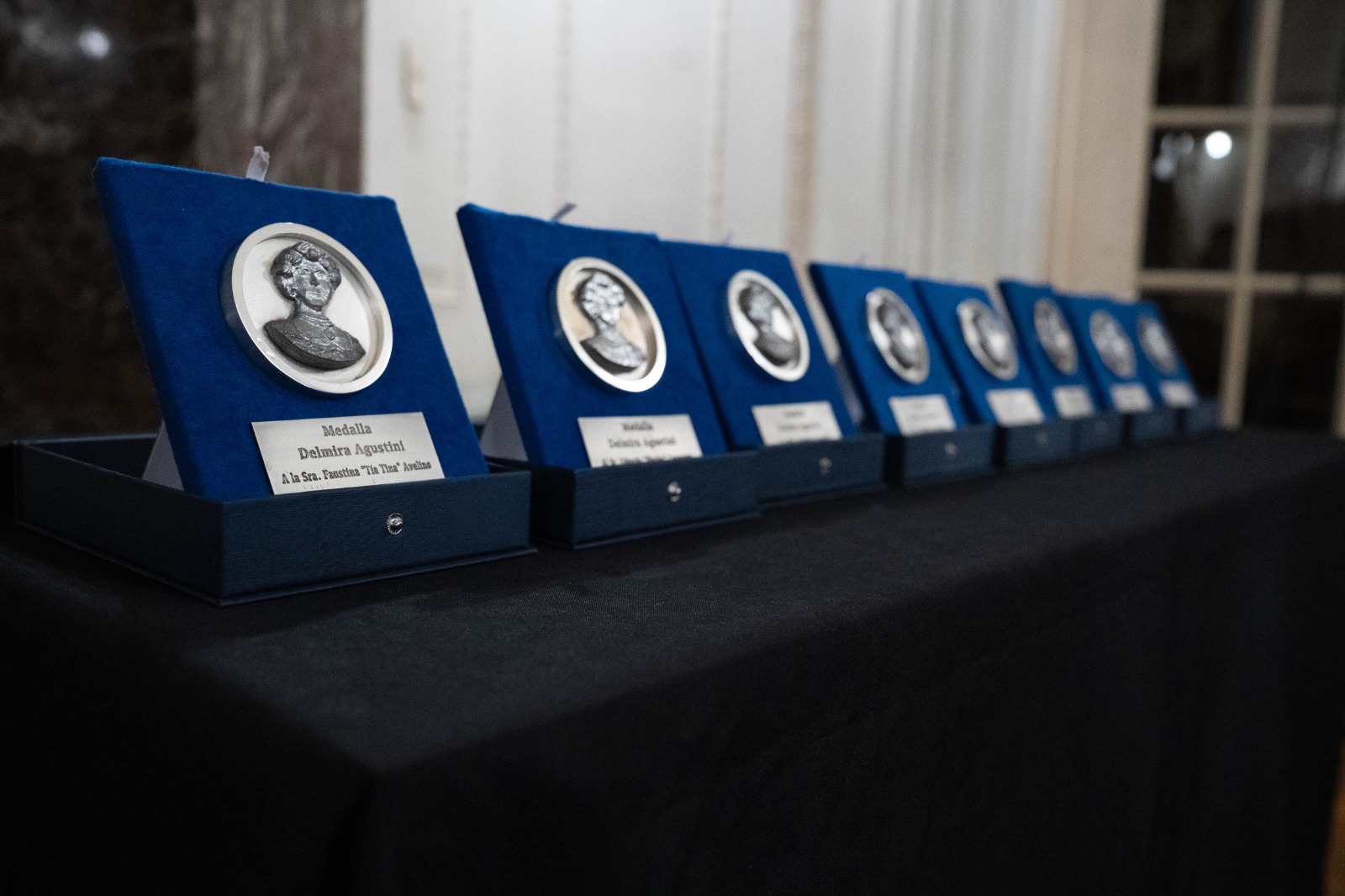 Ocho referentes de la cultura uruguaya recibieron Medallas Delmira Agustini